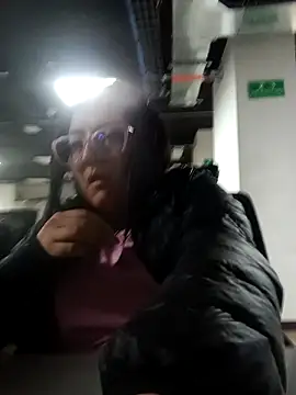 Monserratizzy webcam