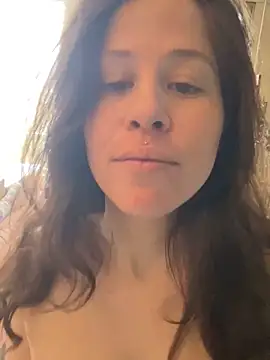 SuzieWanKenobi webcam