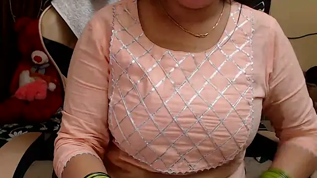 Cute_naira_ webcam