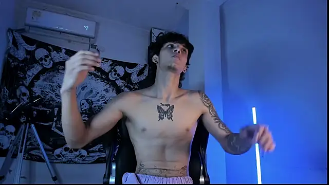 Snakebutterfly webcam