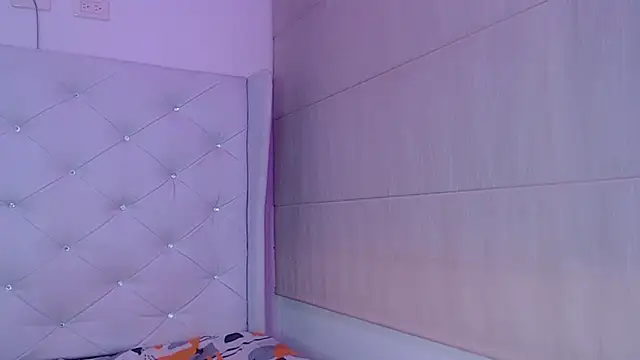 Noah_and_kim69 webcam