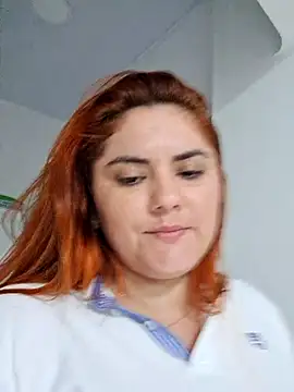 girl_redhead_bigtits webcam