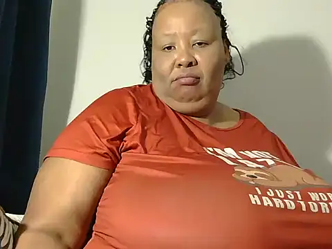 nancy111 (F milf) - make me drip and squirt on my toy