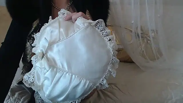 Mia-Montal777 webcam