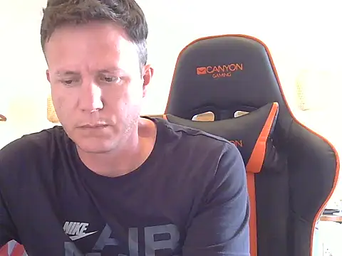 TroyDieselXXX webcam