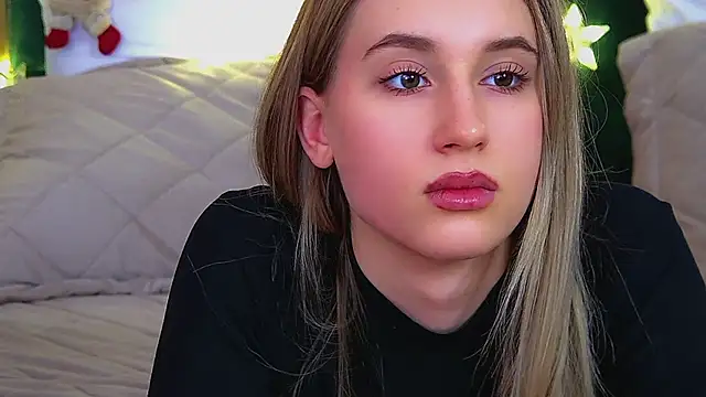 VictoriaHopsons webcam