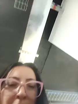 Monserratizzy webcam