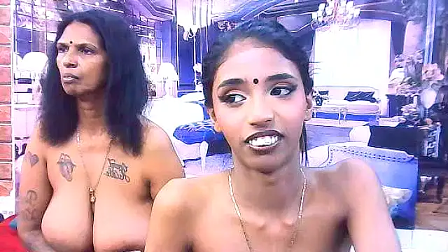 IndianSexySlender webcam