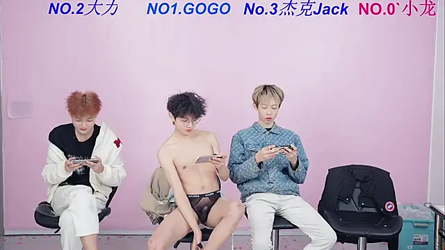 Beautifulboys-999 webcam