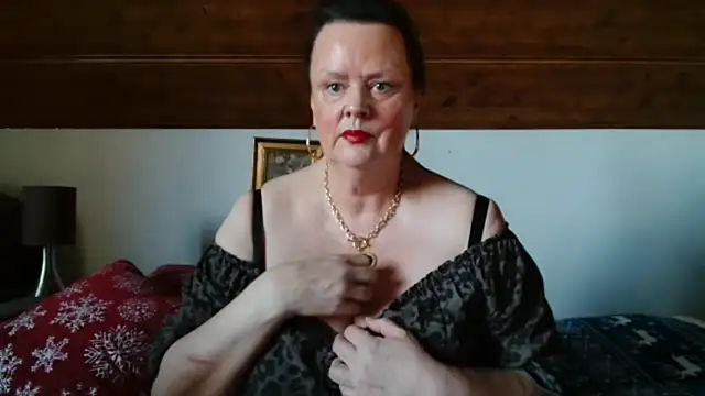 TiffanyMature webcam