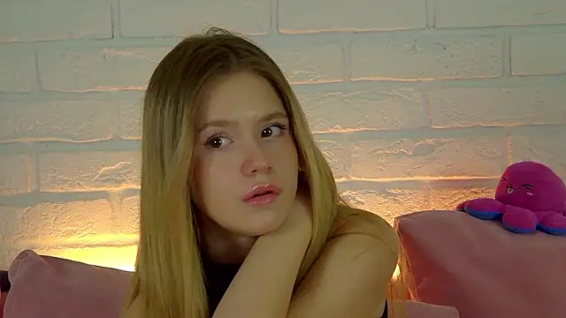 MilanaBalmain webcam