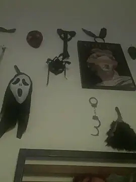 CUMQUEEN-XXX69 webcam