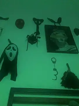 CUMQUEEN-XXX69 webcam