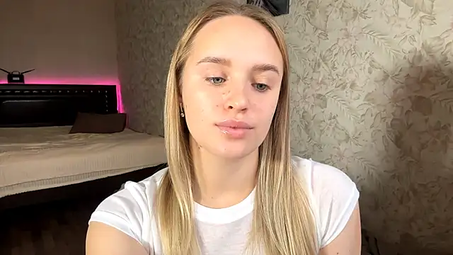 ElisabetLorney webcam