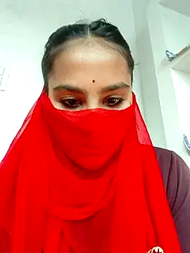 RAYI_Queen_15 webcam