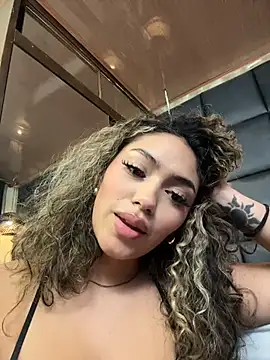 MaddisonBelucci webcam