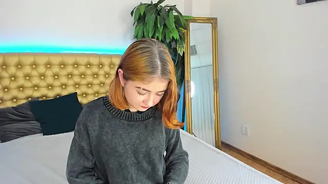 KristineGloww webcam