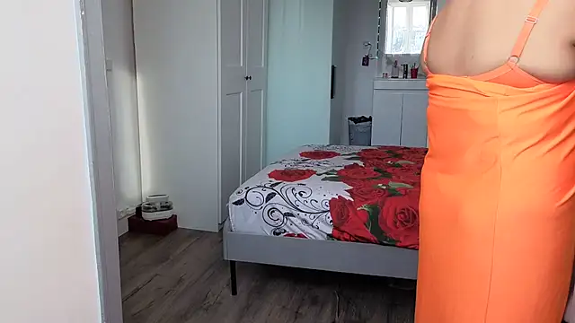 HotSpicyGujju webcam