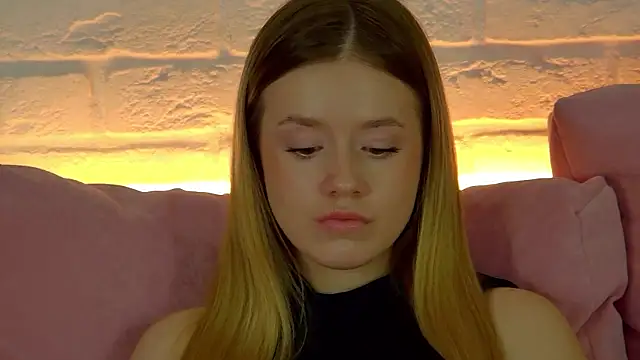 MilanaBalmain webcam