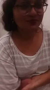 Mahira_sharma01 webcam