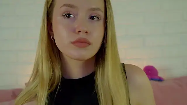 MilanaBalmain webcam