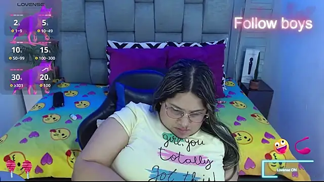 evelin_zaens live cam screenshot female on LiveWebCameras – Live Webcams & Video Chat