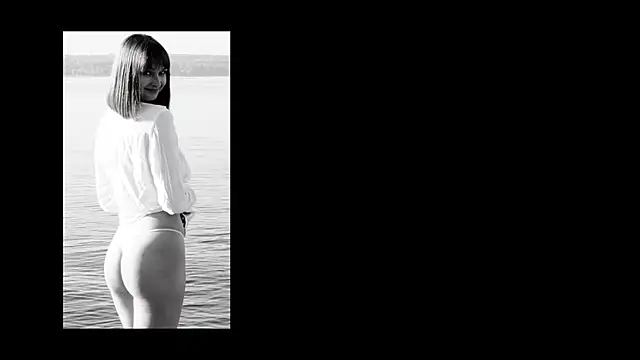 hereandnows_ live cam screenshot female on LiveWebCameras – Live Webcams & Video Chat