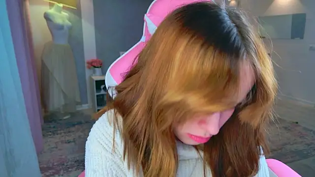 popjenny live webcam from Russia on Ufotopia – Live Cams & Video Chat