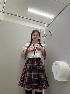 mmelicious live webcam from Sex Land on Ufotopia – Live Cams & Video Chat