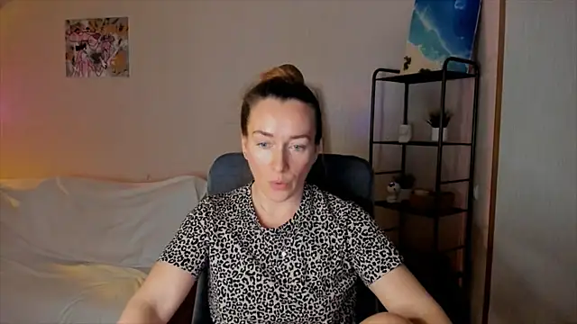 RebeccaMartinez webcam