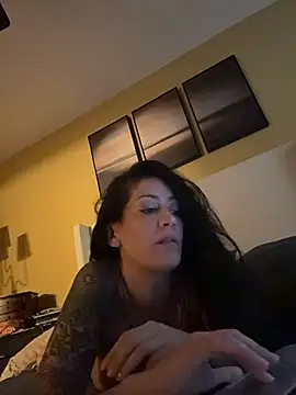 YourPlayfulCouple webcam