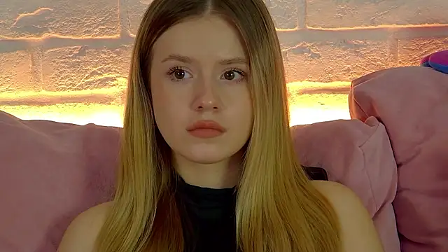 MilanaBalmain webcam