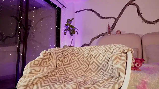 SarahCastro1_ webcam