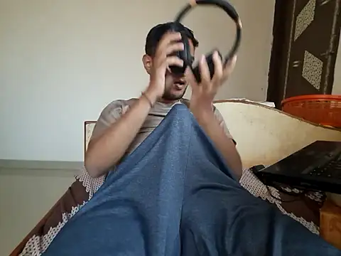 young-hairy-jon webcam