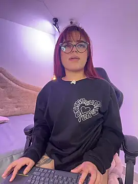 Khloe_Johnson18 webcam