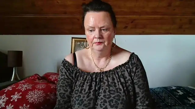 TiffanyMature webcam