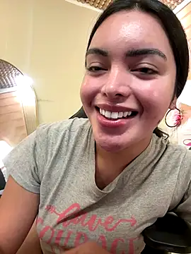 TS-SimplyTheBest Live Webcam on Stripchat