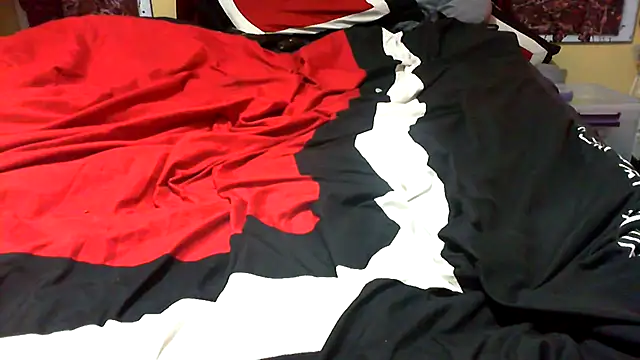 mic_oxinner (Ask my age) - shoot a phat load