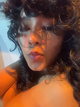 justcallmemargo (F young) - Squiiirttt so harddd wet all my beeddddd