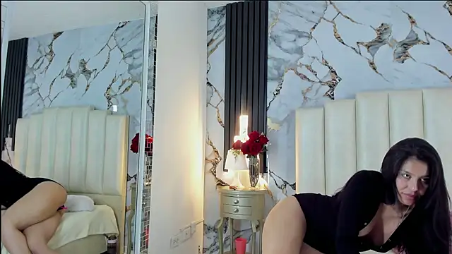 lulumars live cam screenshot female on LiveWebCameras – Live Webcams & Video Chat