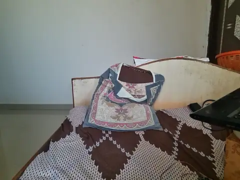 young-hairy-jon webcam