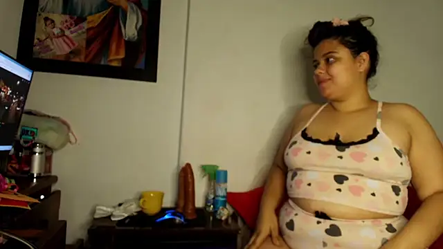 luisahot_9727 webcam