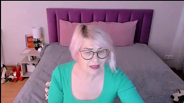 sabrinamacmarren webcam