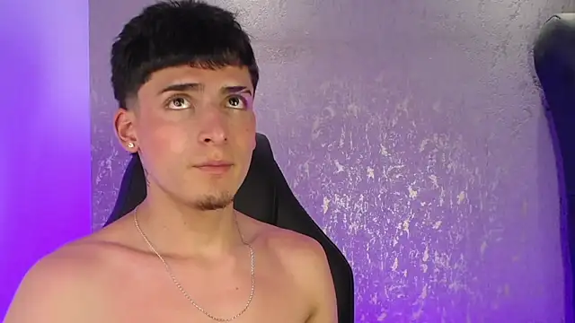 mateomitchell (M twink) - whip cock x4