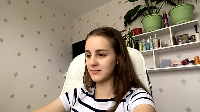SweetieKatie webcam