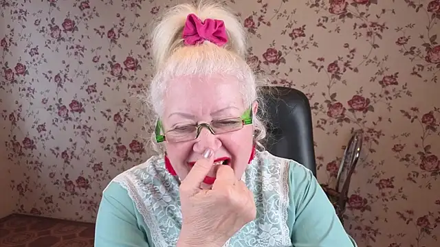 Maya_Mayflower webcam