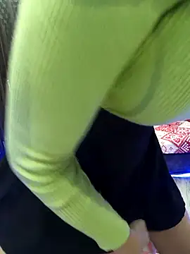 sexy-ashi (F young) - Pussy fingering 2 in kitchen