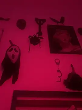 CUMQUEEN-XXX69 webcam