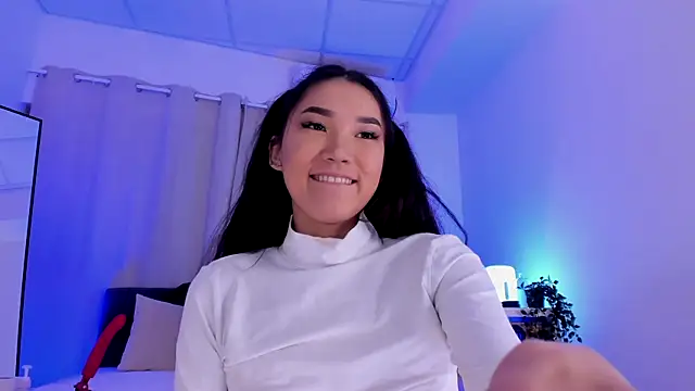 Divine_Madeleine webcam