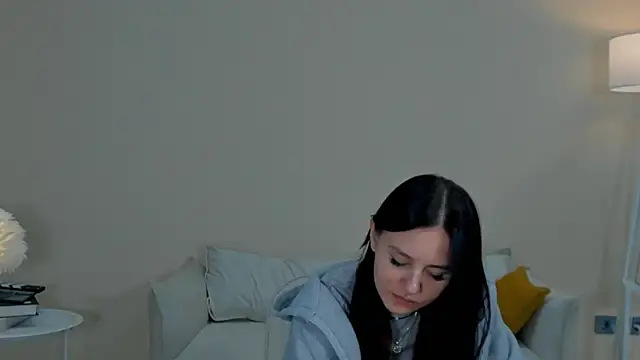 MyrtieSerisky webcam